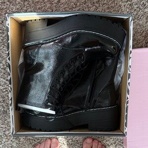 Black Women's Lace-Up ankle Boots